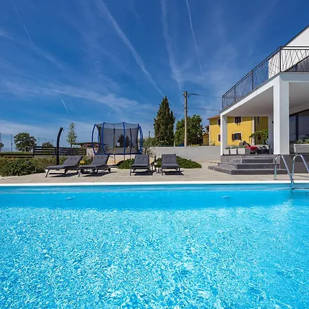 Vila Angie With Heated Pool *