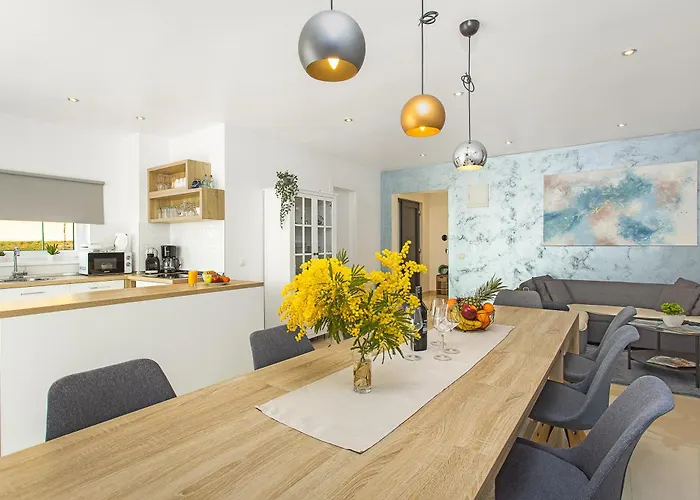 Angie With Heated Pool Βίλα Vodnjan