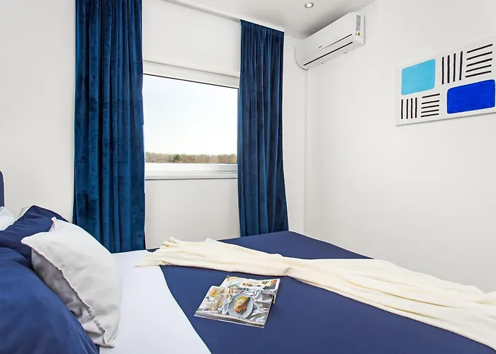 Angie With Heated Pool * Vodnjan