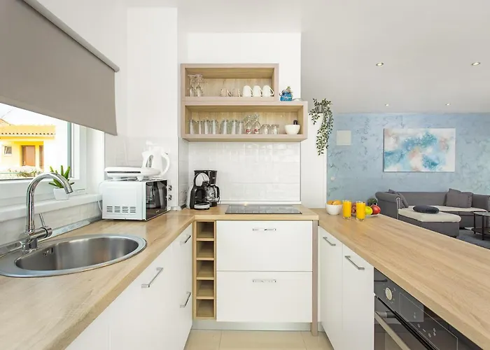 Villa Angie With Heated Pool Vodnjan