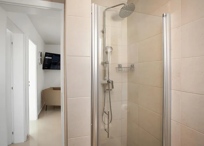 Villa Angie With Heated Pool Vodnjan